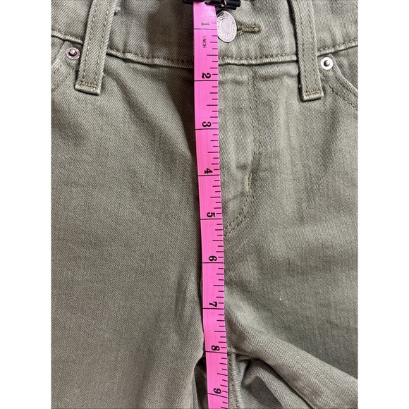 Levis Shorts‎ Womens 28.  5 Pocket Olive Green Denim Casual Camp Hiking Red Tab - Picture 4 of 7
